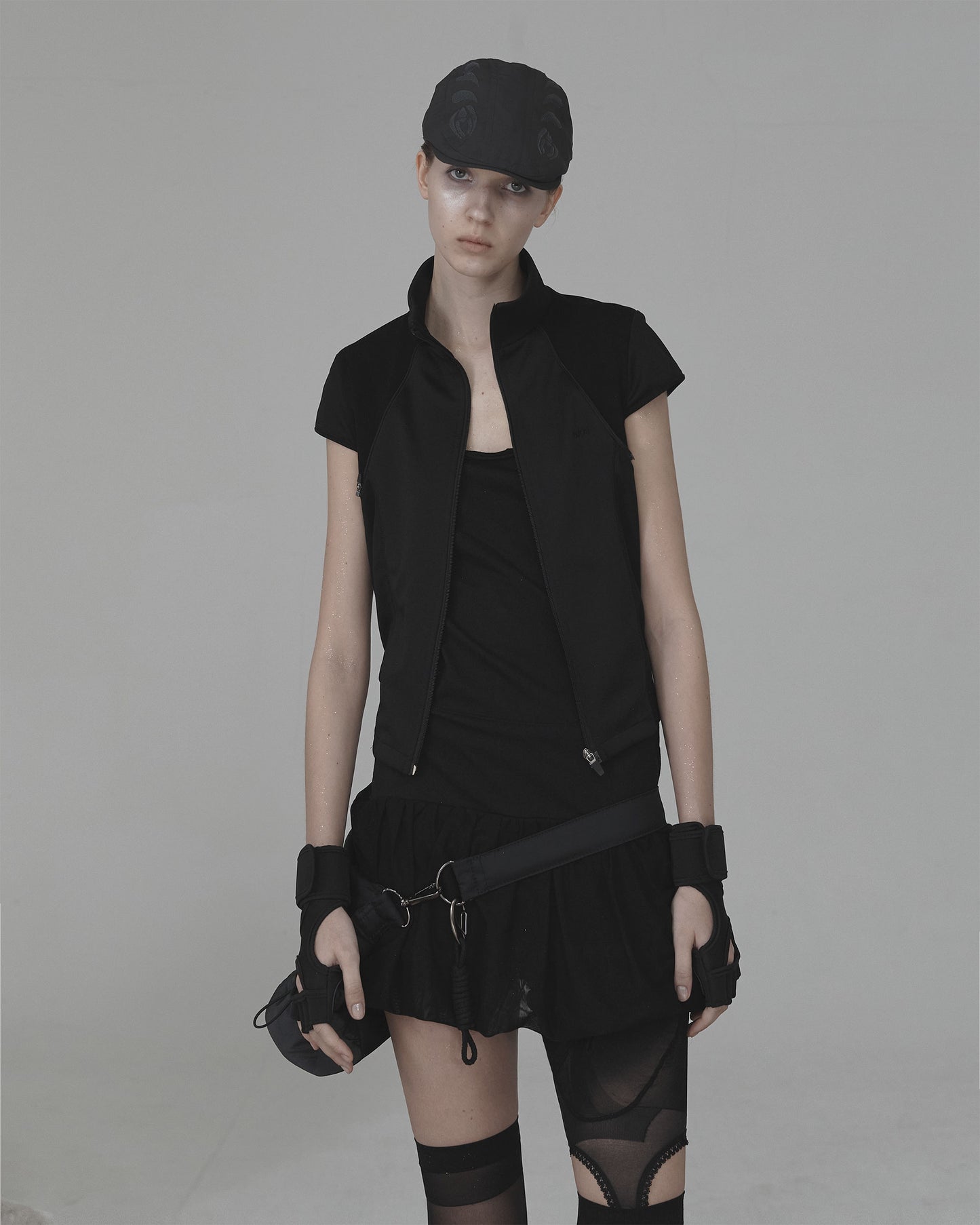 Ojos Atypical Rope Shoulder Bag