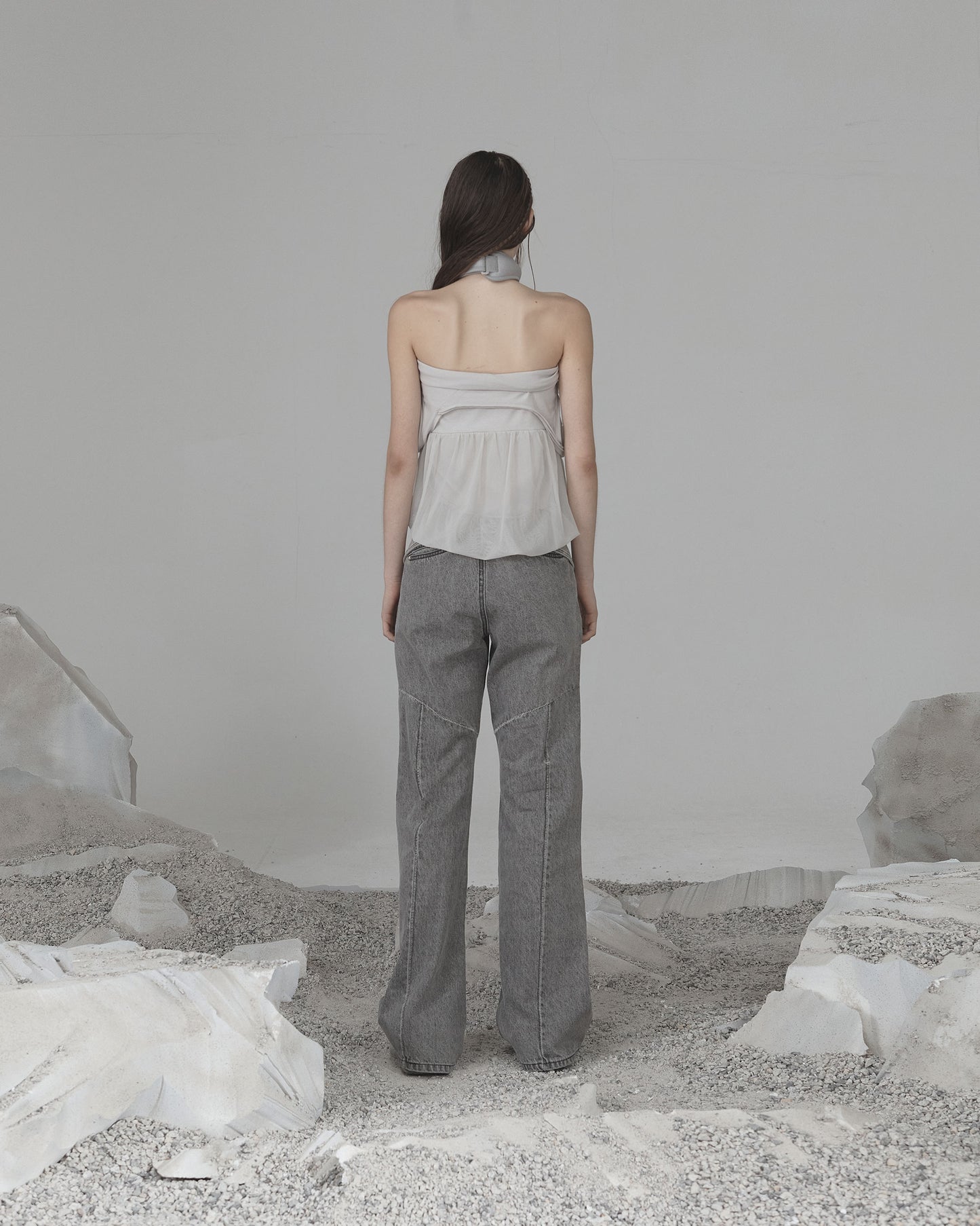 Ojos Crack Washed Denim Pants