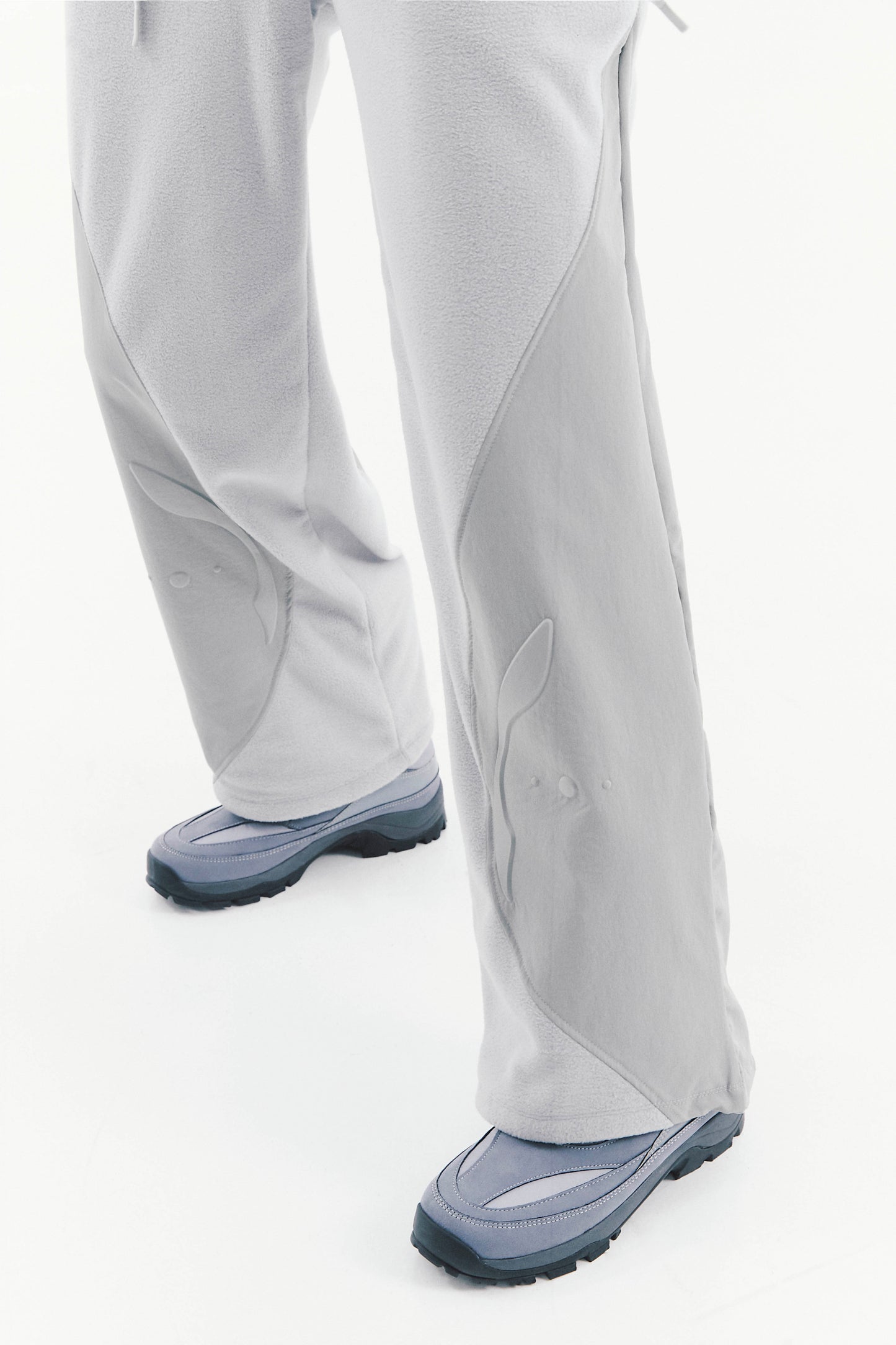 Ojos Embo Fleece Comfy Pants