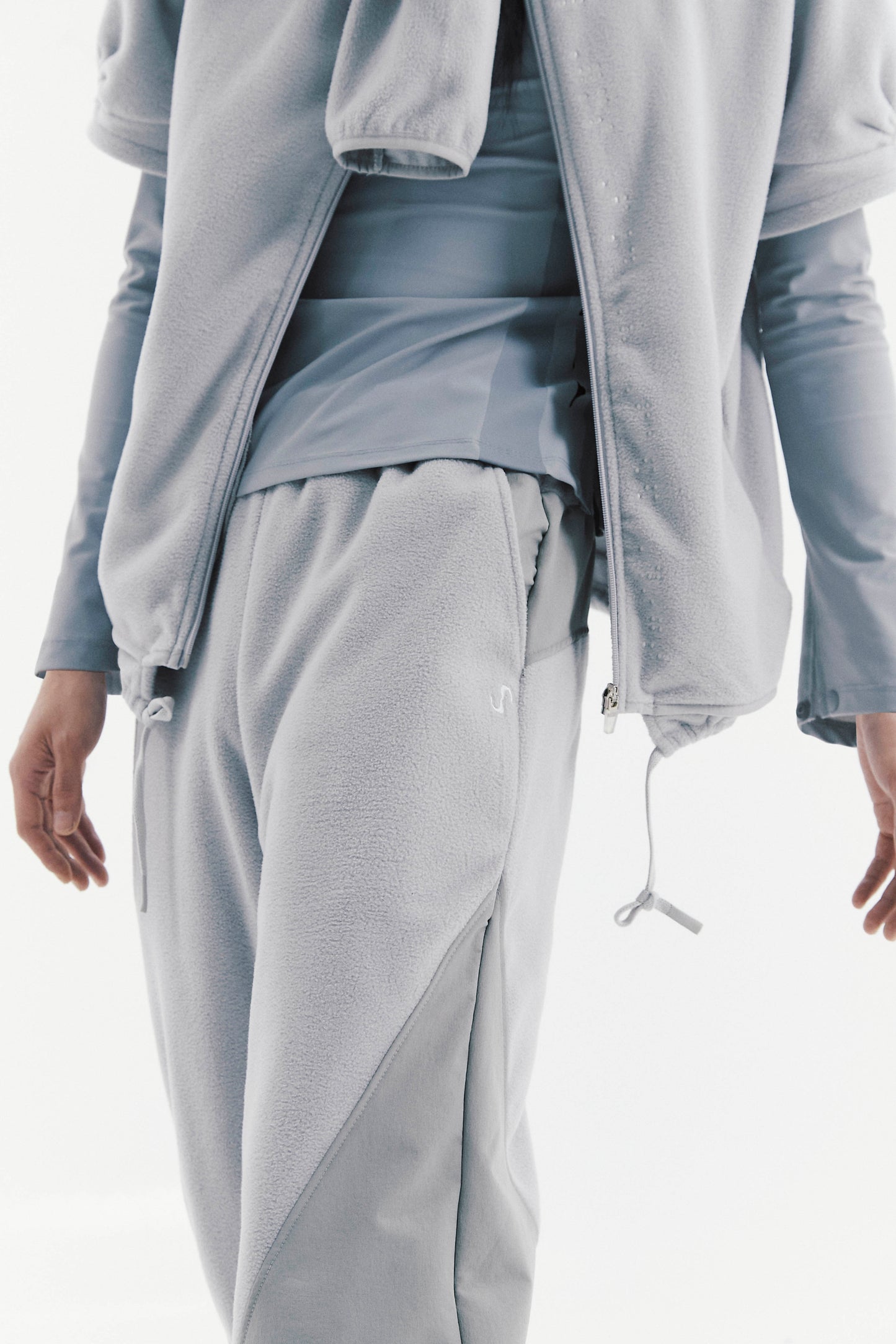 Ojos Embo Fleece Comfy Pants