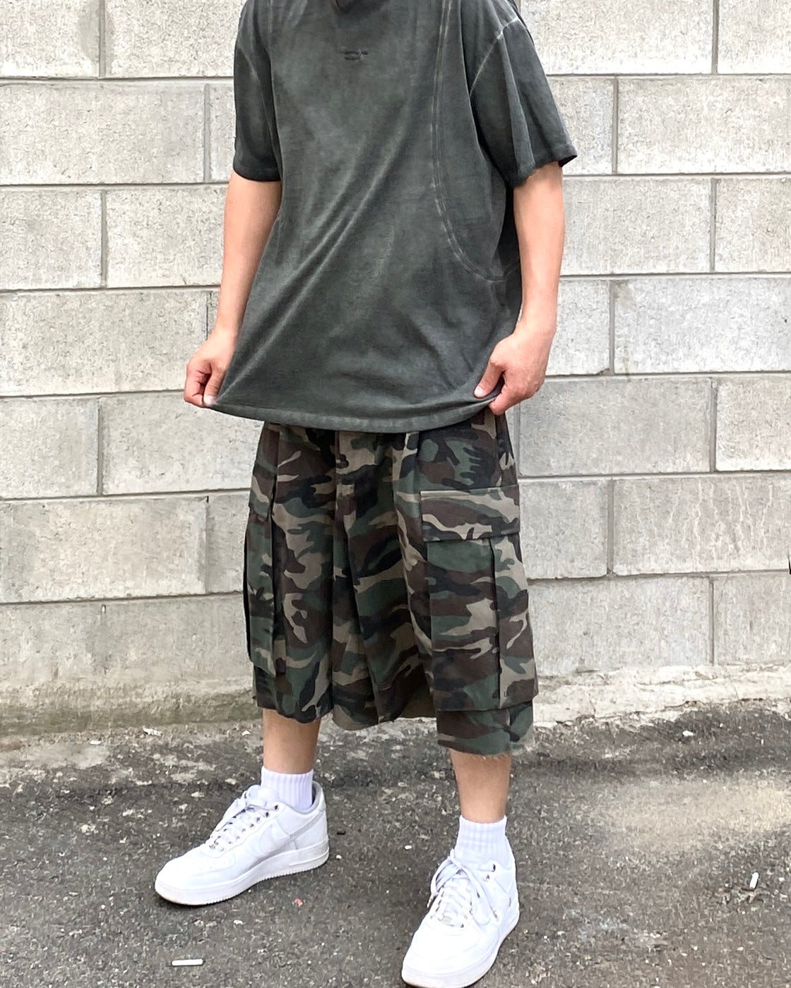 Undermycar MU42 PIGMENT GEO-LINE CHECST LOGO TEE