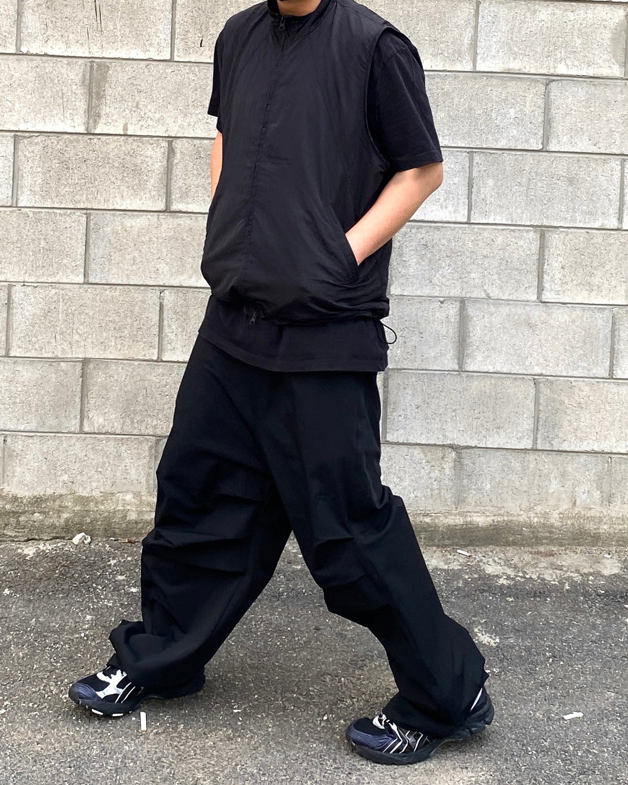 Undermycar MU25 THREE TUCK WIDE NYLON PANTS