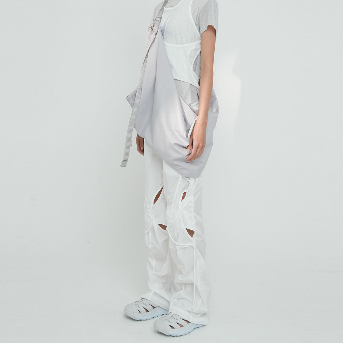 Ojos Open Snap Light Pants