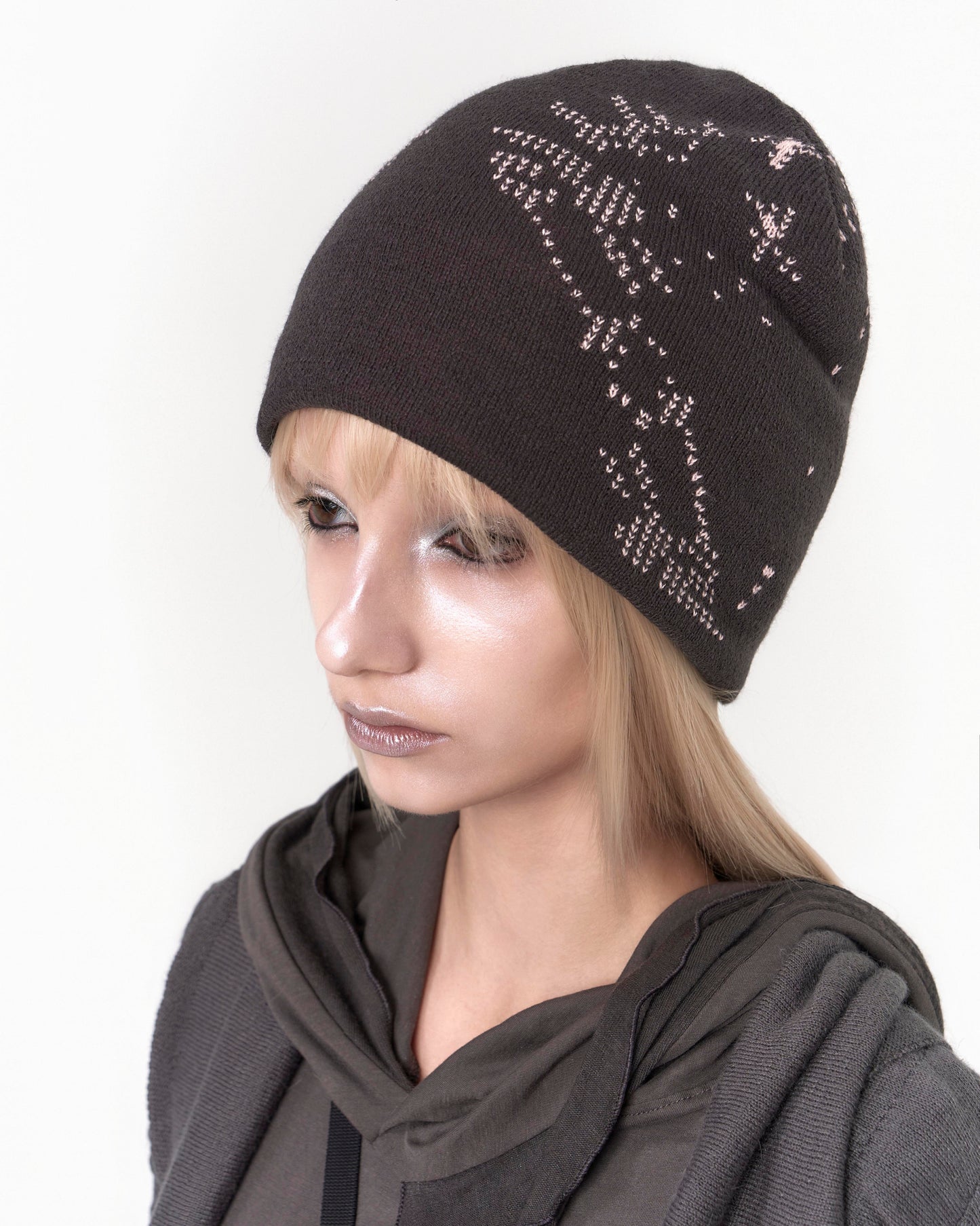 OJOS Scattaerd Graphic Reversible Beanie