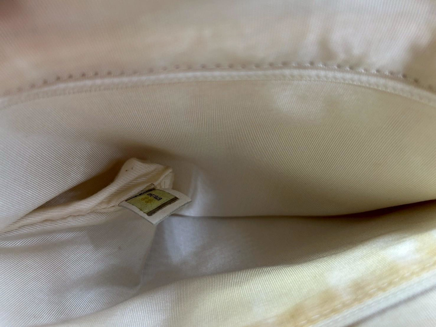 D250630-1-9ト  CHANEL ワイルドステッチ　ホワイト