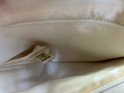 D250630-1-9ト  CHANEL ワイルドステッチ　ホワイト