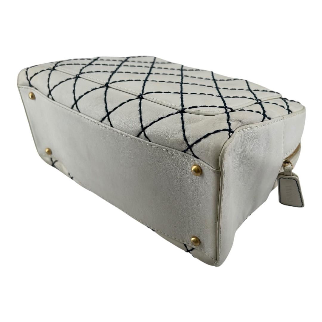 D250630-1-9ト  CHANEL ワイルドステッチ　ホワイト