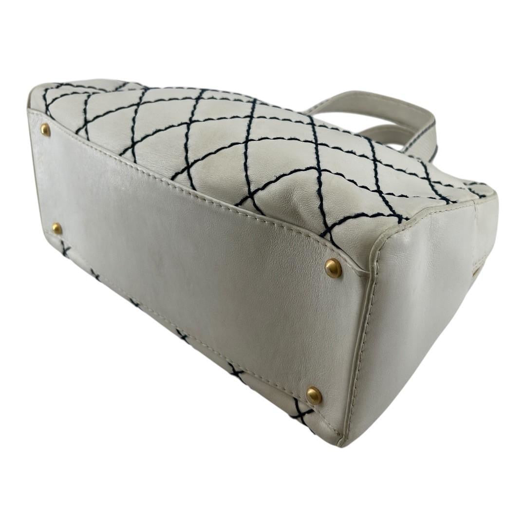 D250630-1-9ト  CHANEL ワイルドステッチ　ホワイト