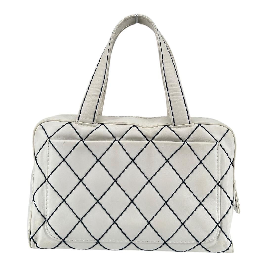 D250630-1-9ト  CHANEL ワイルドステッチ　ホワイト