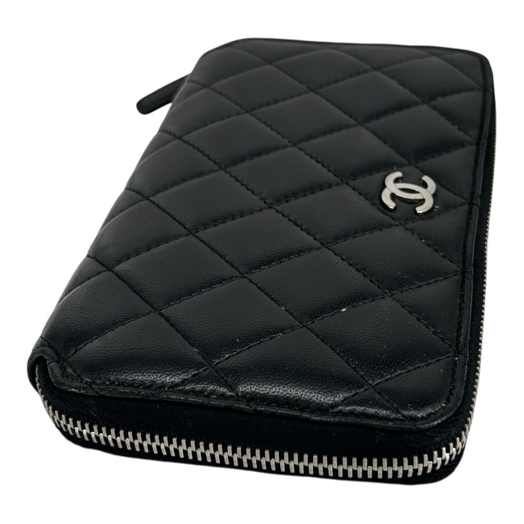 D250909-6-1へ CHANEL	長財布	マトラッセ　ラウンドファスナー