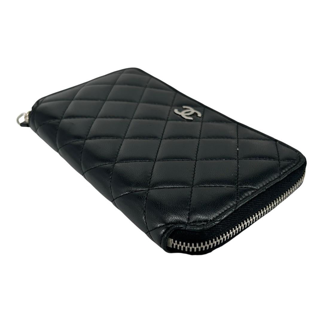 D250909-6-1へ CHANEL	長財布	マトラッセ　ラウンドファスナー