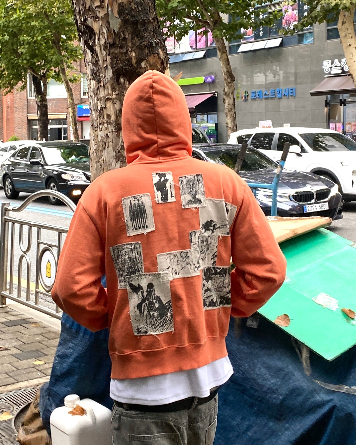 Undermycar AGED MULTI PATCH DIRTY ORANGE ZIPPED HOODIE